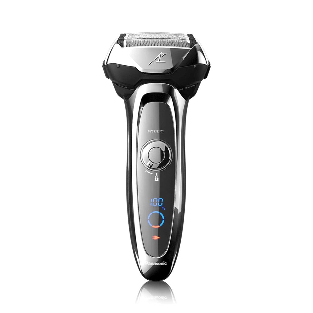 Key Features: 5 ultra-sharp Nanotech blades for a quick, close shave. Wet/dry shaving with pop-up trimmer. Multi-Flex pivoting head for contouring. High-performance linear motor. LCD battery indicator for convenience. Panasonic ARC5 Electric Razor